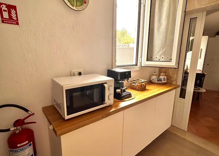 Casetta Monti Del Duca مارتينا فرانكا